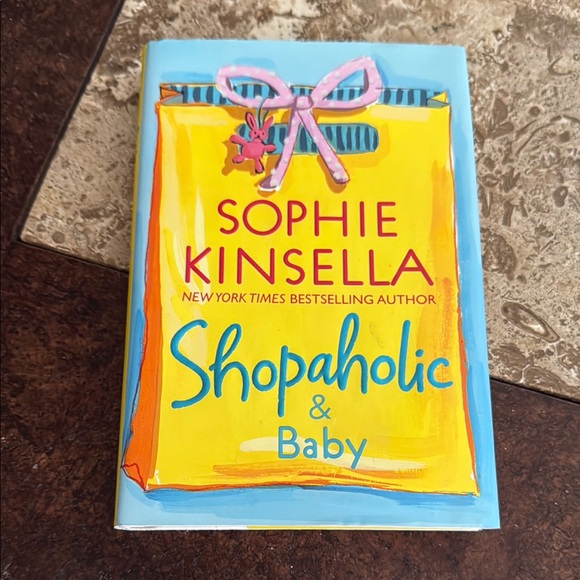 Shopaholic & Baby Book by Sophie Kinsella - Picture 1 of 4